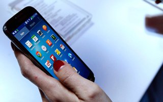 Обладатели Samsung  Galaxy S4 и Samsung  Note 3 получили возможность бесконтактной оплаты