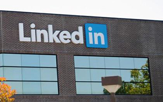 LinkedIn компенсирует невыплаченные сверхурочные своим сотрудникам
