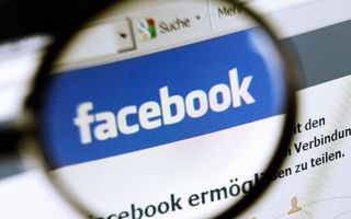 Компания Facebook опровергла информацию об отказе переносить персональные данные российских пользователей на отечественные сервера