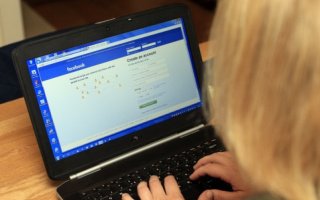 Facebook    