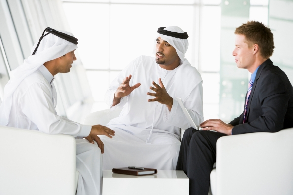 Развитие бизнеса в ОАЭ: СЭЗ или местная компания?
