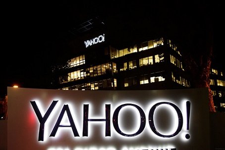 Сделка по продаже Yahoo оператору Verizon за 4,48 млрд USD одобрена акционерами компании